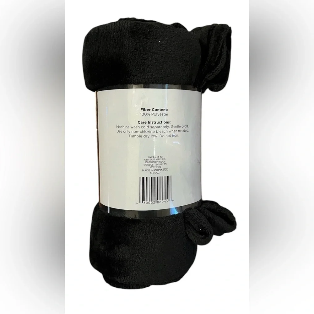 NEW Comfort Bay Black Soft Throw Blanket 50 X 60 Soft Cozy Warm Lounge